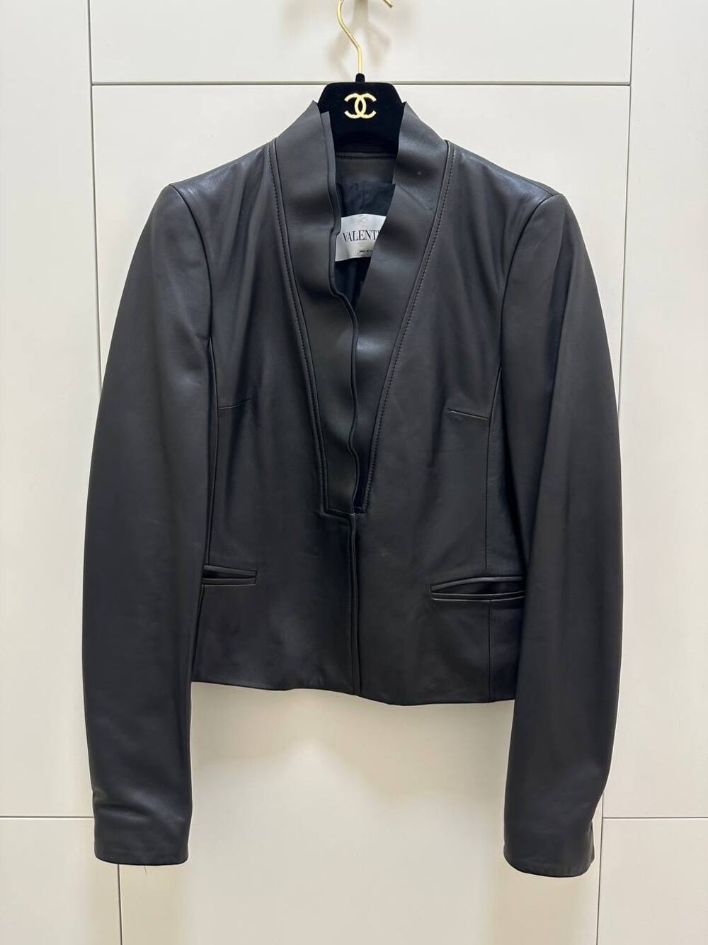 Valentino Black Leather Cropped Fitted Blazer IT 42
